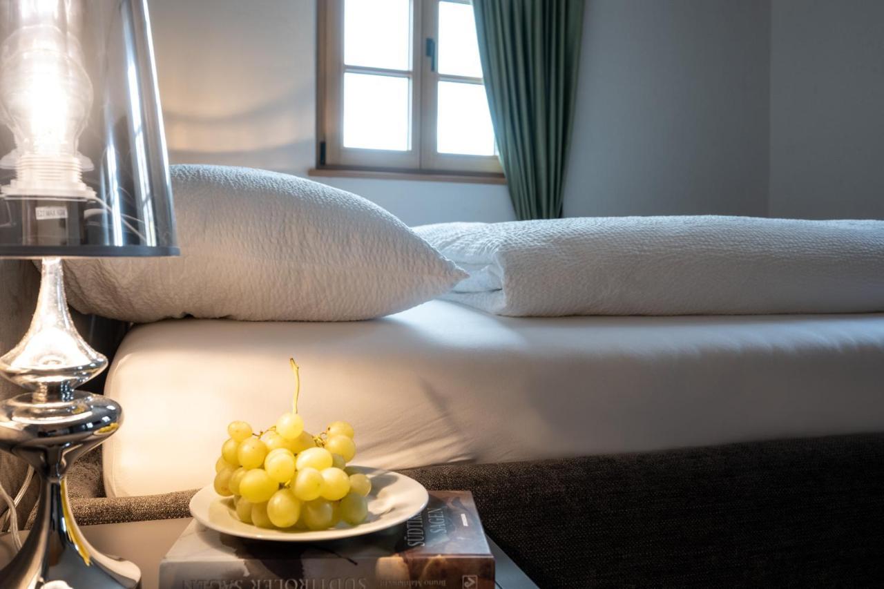 Schmitte Am Sonnenwirtsplatz Eppan In South Tyrol * Appiano Sulla Strada Del Vino