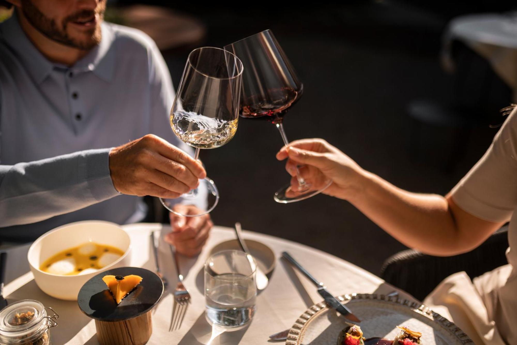 Schmitte Am Sonnenwirtsplatz Eppan In South Tyrol * Appiano Sulla Strada Del Vino